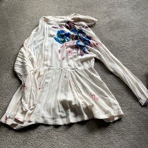 Free People flowered top size small